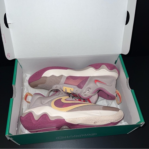 ***NWT*** Nike Giannis Immortality 3 “Malachite” - Picture 2 of 7